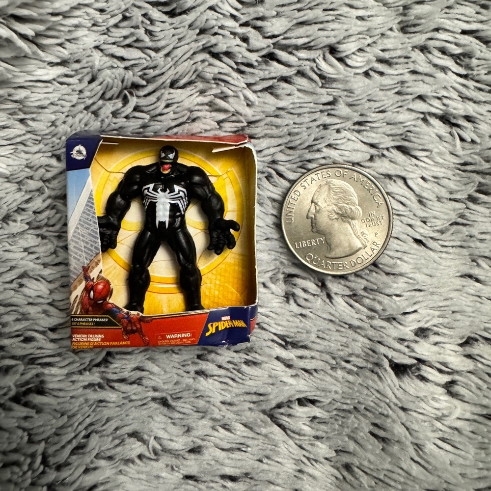 Disney Mini Brands Series 3 Toy Miniatures -Venom Figure (Spider-Man)- BRAND NEW